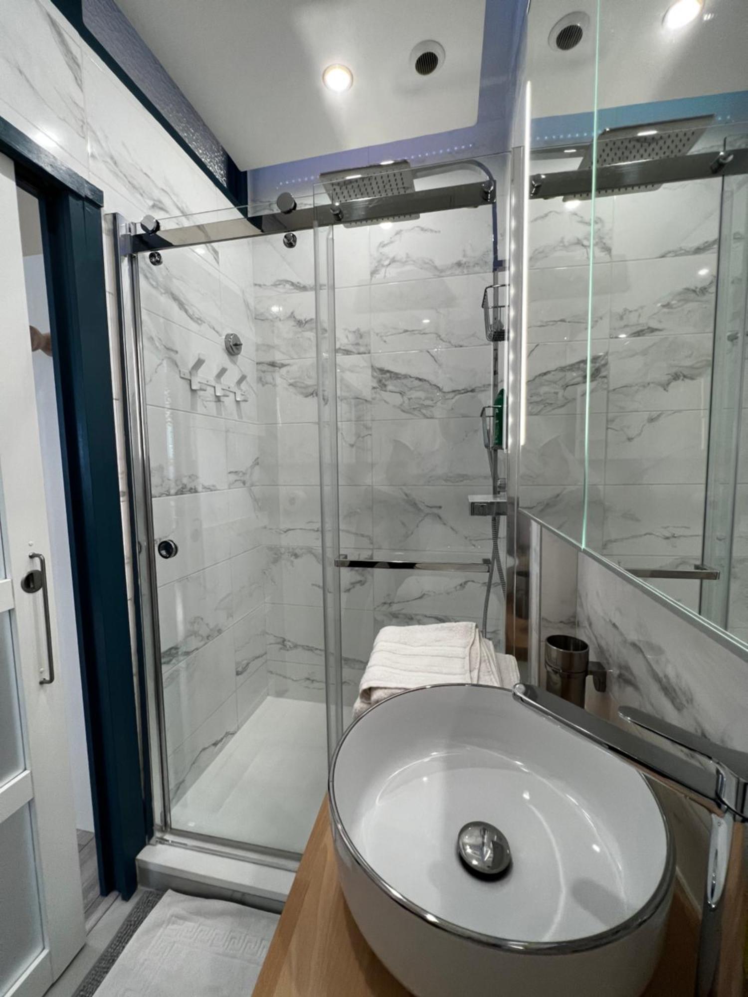 Mrtn Apartments Studio & Suites - Aix-Les-Bains, Hypercentre Exterior foto